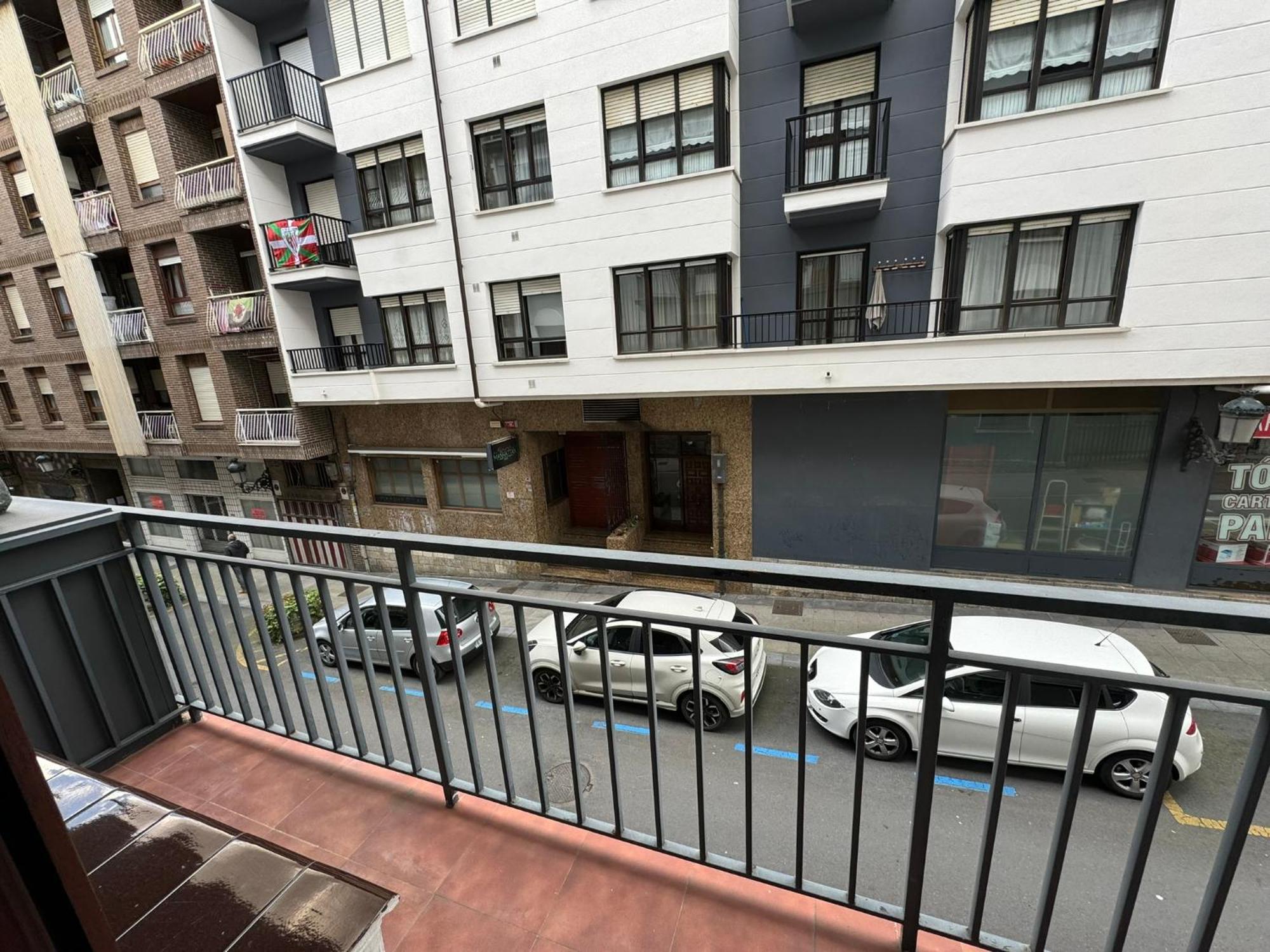Byandreea Apartaments Etxebi غيرنيكا إي لونو المظهر الخارجي الصورة